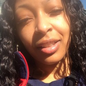 Meet your Posher, Latasha